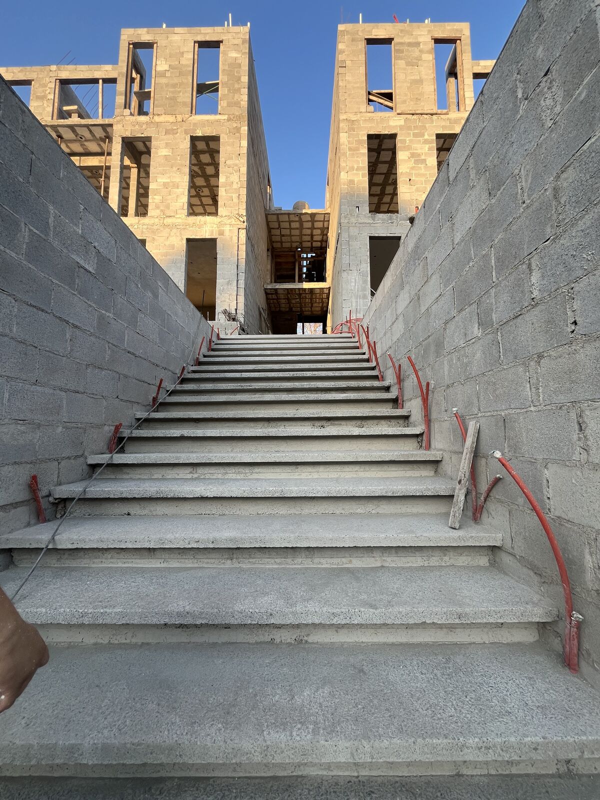 Nahya Residences — avance lateral